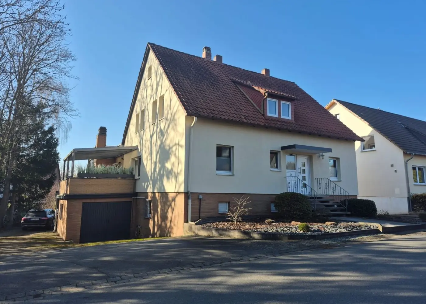 Verkauftes Mehrfamilienhaus mit drei Wohneinheiten